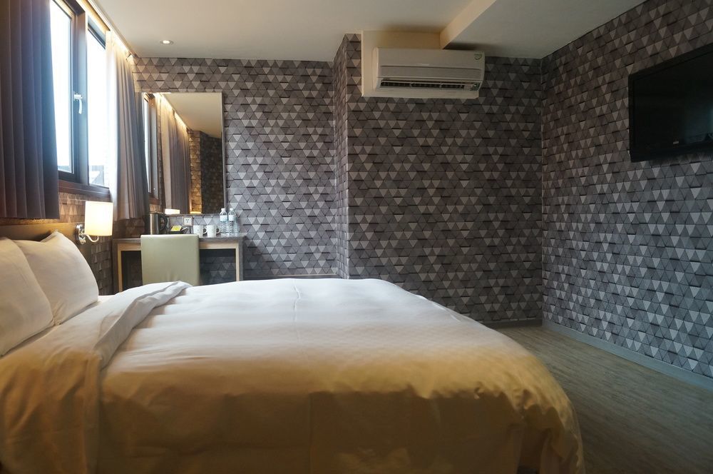 Smile 73 Hotel Tchaj-čung Exteriér fotografie